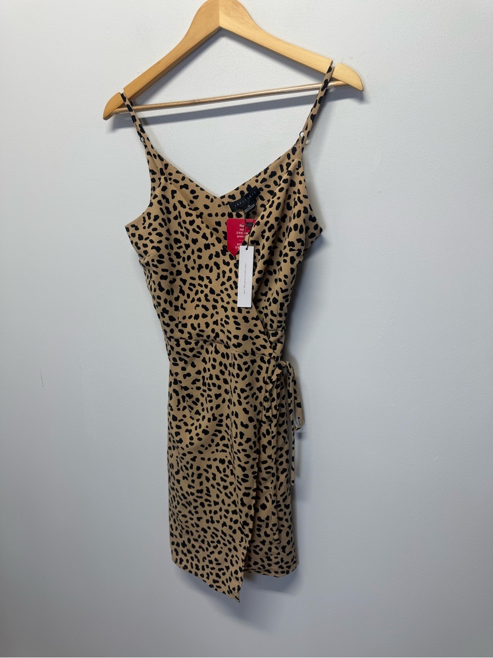 Sanctuary Animal Print Wrap Mini Dress Size Medium NWT - Picture 4 of 10
